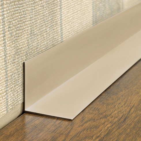  Profil de colț PVC, inegal, lipit pe exterior, protecție colț, bej