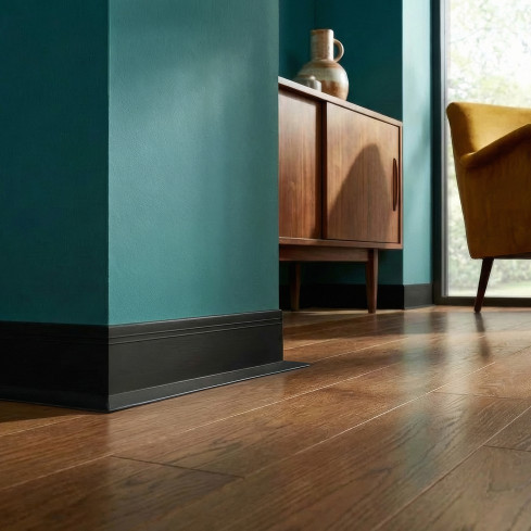 Plintă din PVC autoadezivă, plintă flexibilă DEKOR, 70x20mm, negru