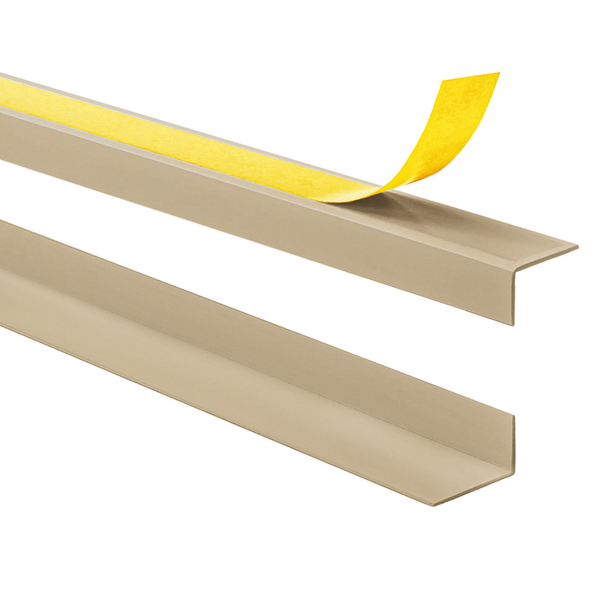  Profil de colț PVC, inegal, lipit pe exterior, protecție colț, bej