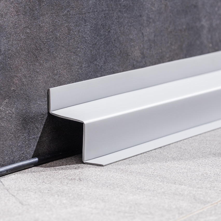 Baghetă Multifuncțională din PVC 4în1 – Panou de Finisare Autocolant, Maro