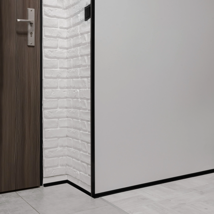 PVC Profil unghiular dur, plastic, protecție margini, roșu burgundy